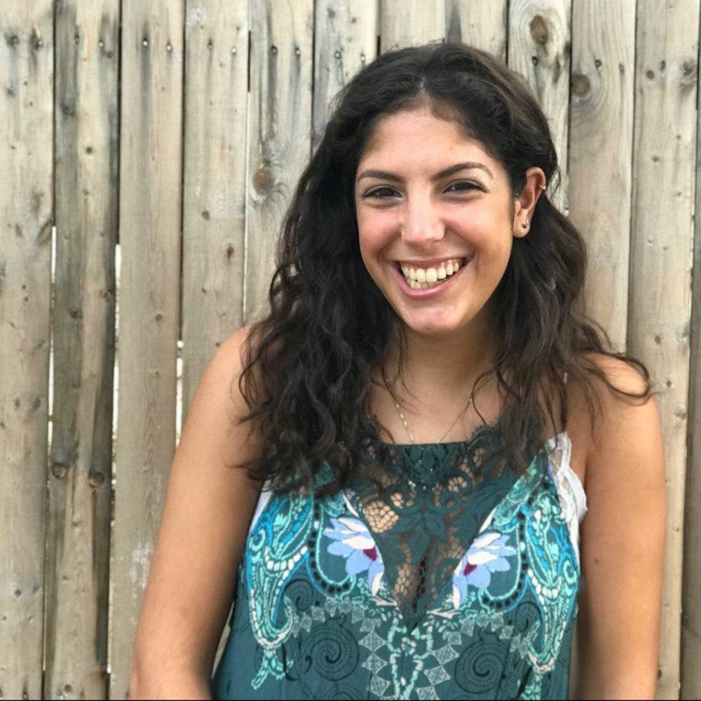 Meet your Posher, Ariella